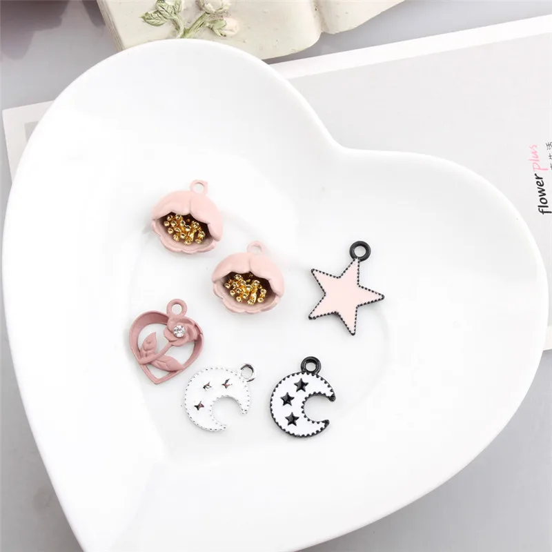 Free Shipping 20PCc 3D Enamel Alloy Flower Charms Kawaii Floral Heart Kawaii Moon Shape Metal Oil Drop Necklace Pendant Charm
Free Shipping 20PCc 3D Enamel Alloy Flower Charms Kawaii Floral Heart Kawaii Moon Shape Metal Oil Drop Necklace Pendant Charm