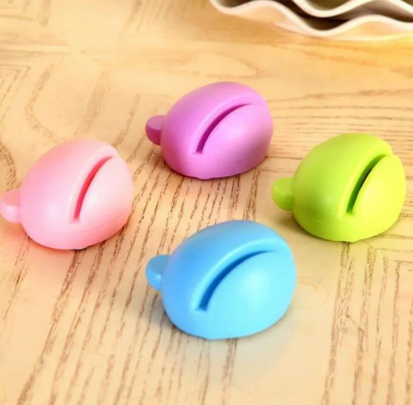 1 pcs 4 colours Mini Knife Sharpener Grinding Wheels Sharpening Stone Household Kitchen Accessories Tool
1 pcs 4 colours Mini Knife Sharpener Grinding Wheels Sharpening Stone Household Kitchen Accessories Tool