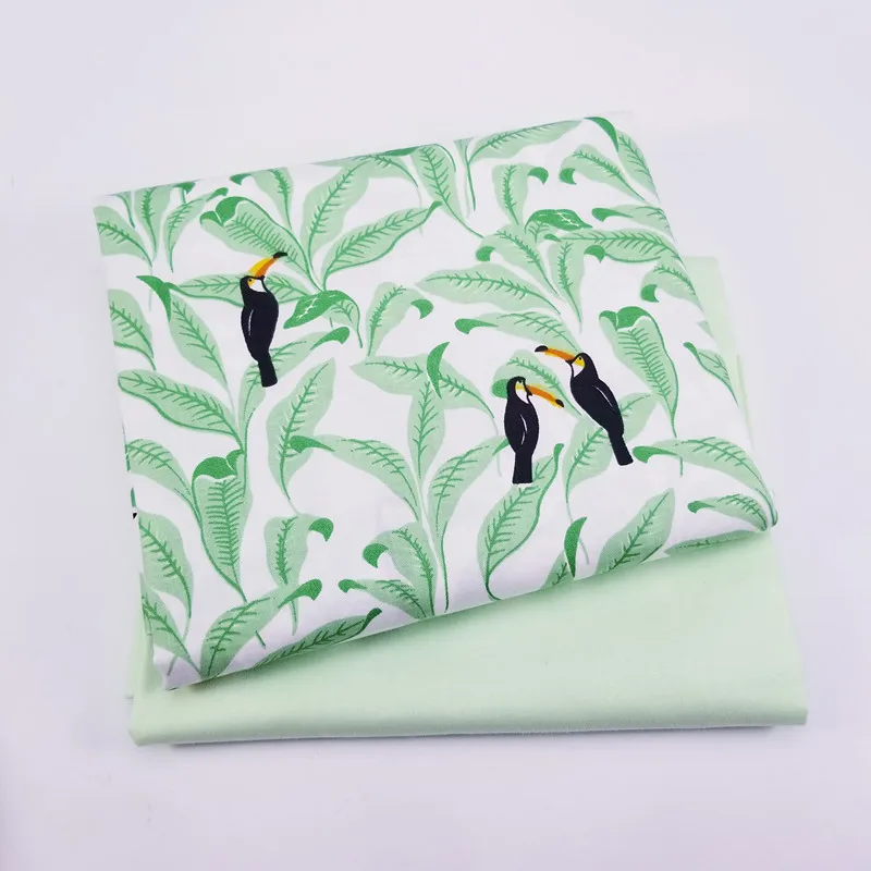 2pcs/lot 100% Cotton Twill Baby Fabric Printed Patchwork Cloth for DIY Sewing Quilting Fat Quarters Material For Kids 
2pcs/lot 100% Cotton Twill Baby Fabric Printed Patchwork Cloth for DIY Sewing Quilting Fat Quarters Material For Kids