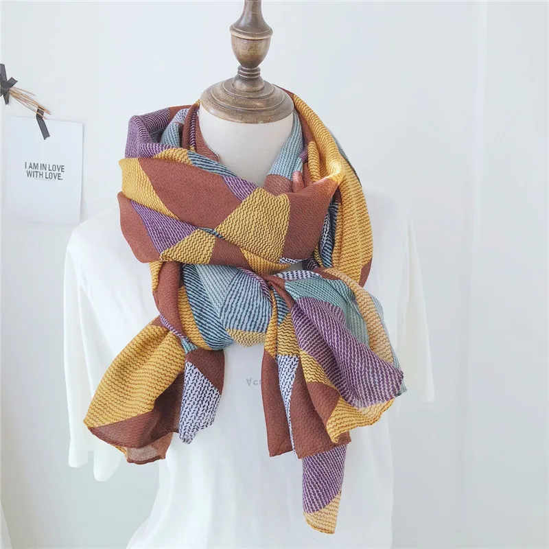 Hot 2019 Fashion Spain Ombre Plaid Patchwork Viscose Scarf For Lady Printe Shawls and Wraps Pashmina Stole Muslim Hijab Foulards
Hot 2019 Fashion Spain Ombre Plaid Patchwork Viscose Scarf For Lady Printe Shawls and Wraps Pashmina Stole Muslim Hijab Foulards