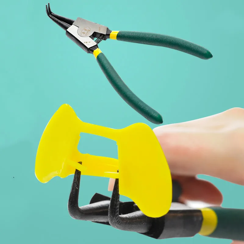 20pc New Yellow Pinless No Pin Bolt Chicken Peepers Eye Glasses Pheasant Poultry Blinders Spectacle Anti-pecking Plier tool
20pc New Yellow Pinless No Pin Bolt Chicken Peepers Eye Glasses Pheasant Poultry Blinders Spectacle Anti-pecking Plier tool