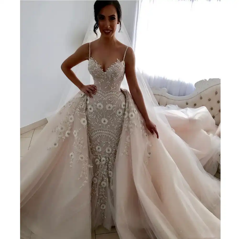 Spaghetti Sexy Mermaid Wedding Gowns With Detachable Train