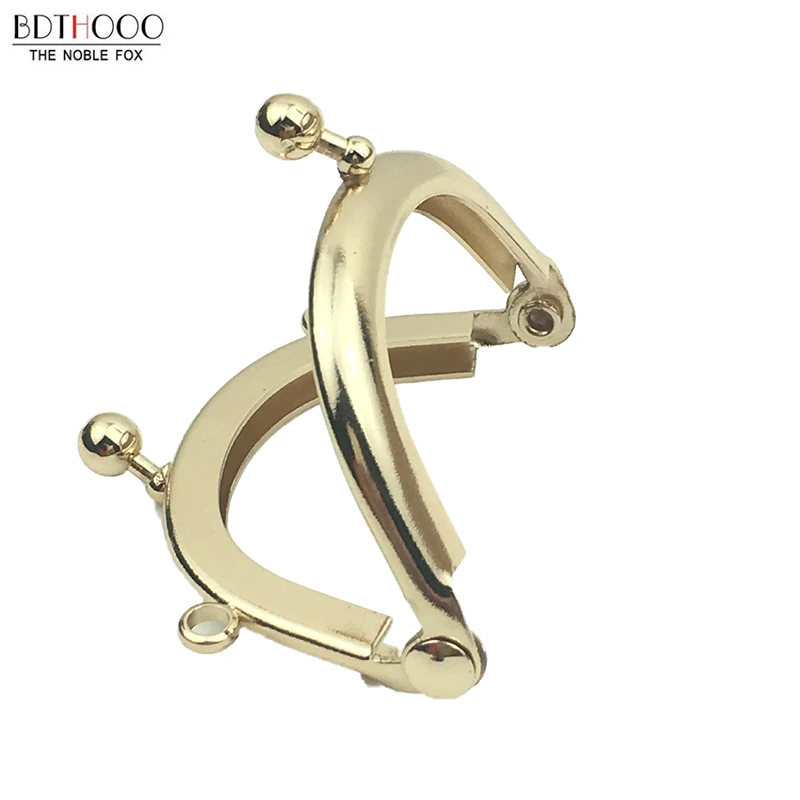 10PCS 5cm High Quality non-porous Metal Coin Frame Purse Glossy Kiss Clasp Lock Bags Hardware for Mini Bag Accessories
10PCS 5cm High Quality non-porous Metal Coin Frame Purse Glossy Kiss Clasp Lock Bags Hardware for Mini Bag Accessories