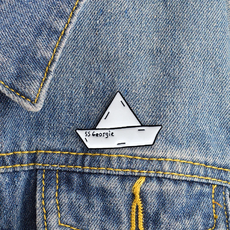 Dongmanli Paper boat SS Georgie - Stephen King's IT Enamel Badge Pin for brooches Paper boat maiden voyage Jewelry Gift
Dongmanli Paper boat SS Georgie - Stephen King's IT Enamel Badge Pin for brooches Paper boat maiden voyage Jewelry Gift