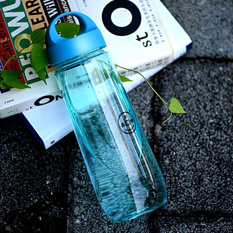 XYT 680ml Plastic Portable Large Capacity Bottle Men and Women Students Tea Drink Water Bottles Outside Sporting Bottles
XYT 680ml Plastic Portable Large Capacity Bottle Men and Women Students Tea Drink Water Bottles Outside Sporting Bottles