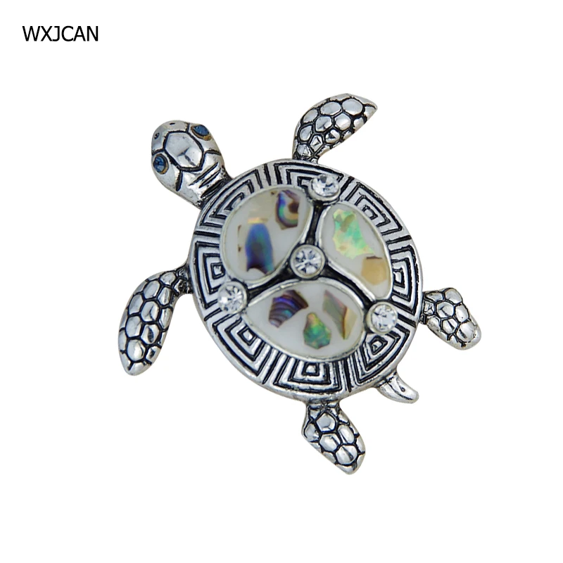 WXJCAN beautiful pattern on back animal tortoise brooch Metal inlay reflectived light resin turtle brooch pendant 35*35mm B5213
WXJCAN beautiful pattern on back animal tortoise brooch Metal inlay reflectived light resin turtle brooch pendant 35*35mm B5213