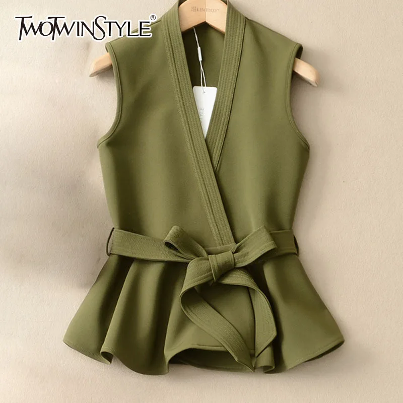 TWOTWINSTYLE Lace Up Waistcoat For Women Sleeveless V Neck High Waist Bow Draped Vest 2019 Spring Summer Fashion New Clothing
TWOTWINSTYLE Lace Up Waistcoat For Women Sleeveless V Neck High Waist Bow Draped Vest 2019 Spring Summer Fashion New Clothing