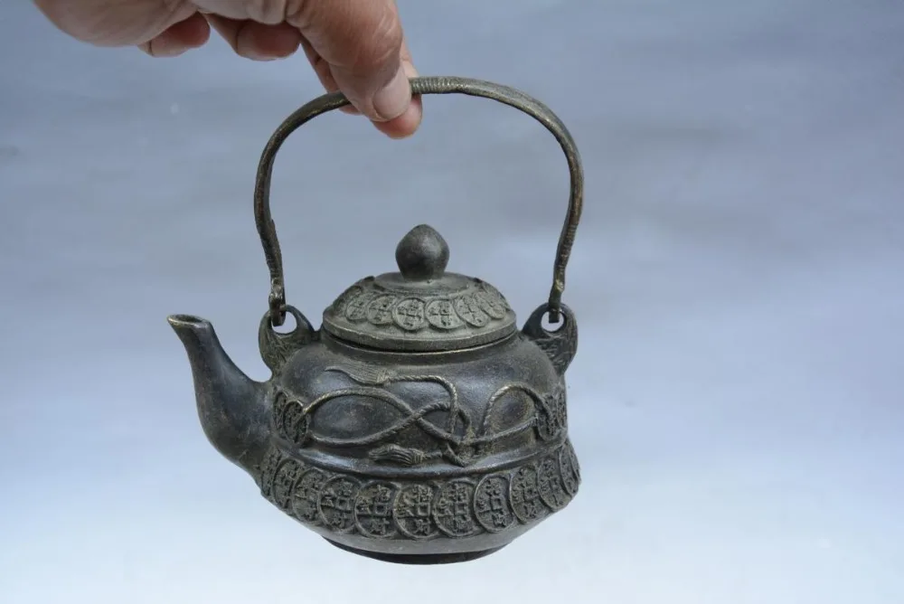rare old Qing Dynasty (QianLong1711-1799)bronze Flagon/Teapot,Sculpture money,Free shipping,
rare old Qing Dynasty (QianLong1711-1799)bronze Flagon/Teapot,Sculpture money,Free shipping,