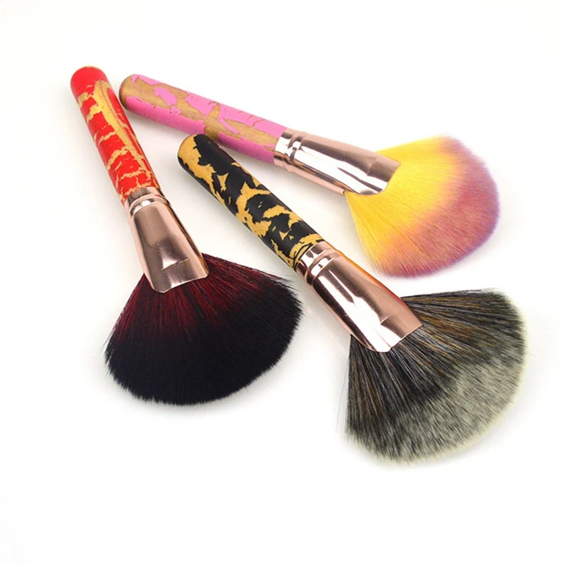 1Pcs Soft Makeup Large Fan Brush Wooden Crack Handle Powder Foundation Blusher Contour Brushes MakeUp Brushes
1Pcs Soft Makeup Large Fan Brush Wooden Crack Handle Powder Foundation Blusher Contour Brushes MakeUp Brushes