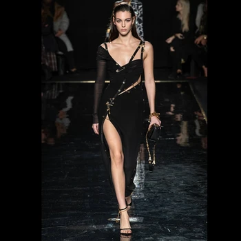 2019 Fashion Black Long Sleeve One Soulder Sexy Black Bandage Dress Long Maxi Celebrity Evening Party Clubwear Metal Button
2019 Fashion Black Long Sleeve One Soulder Sexy Black Bandage Dress Long Maxi Celebrity Evening Party Clubwear Metal Button