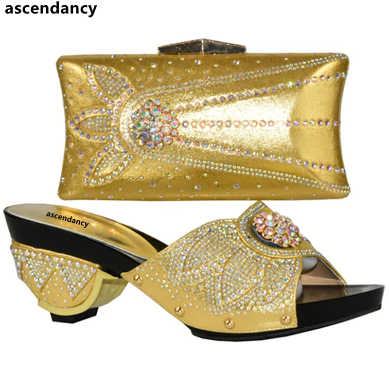 New Arrival Gold Color Sales In Women Matching Shoes and Bag Sets Decorated with Rhinestone Nigerian Women Shoes and Bag Sets
New Arrival Gold Color Sales In Women Matching Shoes and Bag Sets Decorated with Rhinestone Nigerian Women Shoes and Bag Sets