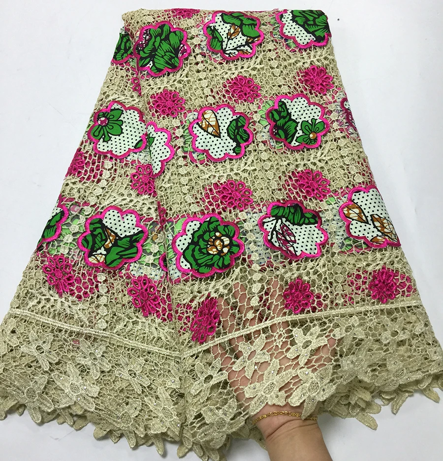 Newest style African water soluble lace with wax fabric high quality African guipure lace fabrics with stones for wedding dress
Newest style African water soluble lace with wax fabric high quality African guipure lace fabrics with stones for wedding dress