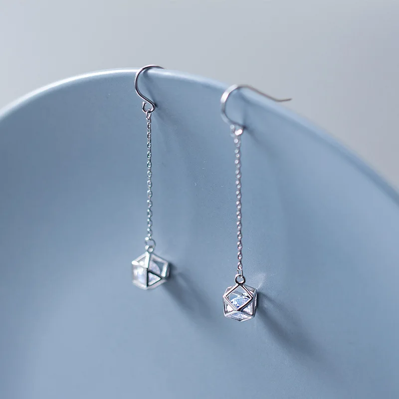 MloveAcc 925 Sterling Silver Long Geometry Charm Dangle Earrings for Women Shiny CZ Zircon Drop Earrings Girls Lady
MloveAcc 925 Sterling Silver Long Geometry Charm Dangle Earrings for Women Shiny CZ Zircon Drop Earrings Girls Lady