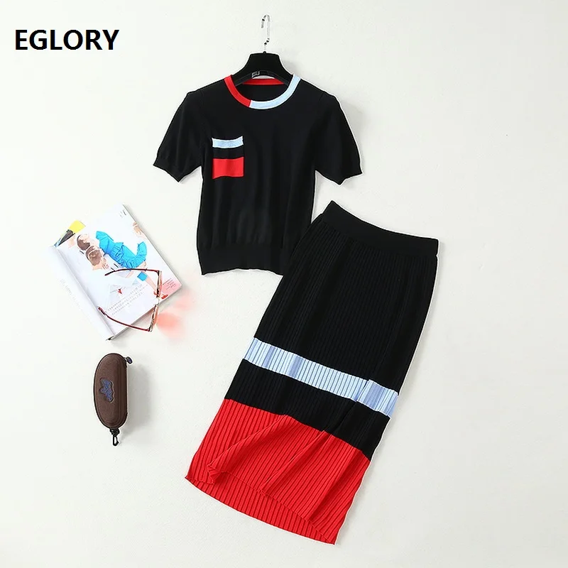 2019 Autumn Fashion Sweater Sets High Quality Women Color Block Tops Pullovers+Mid-Calf Knitted Skirt Set Ladies Casual Knitwear
2019 Autumn Fashion Sweater Sets High Quality Women Color Block Tops Pullovers+Mid-Calf Knitted Skirt Set Ladies Casual Knitwear