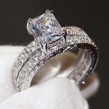 Brand New Vintage Fashion Jewelry Victoria White Gold Filled Princess 5A Clear Zirconia Enternity Women Wedding Bridal Ring Set
Brand New Vintage Fashion Jewelry Victoria White Gold Filled Princess 5A Clear Zirconia Enternity Women Wedding Bridal Ring Set