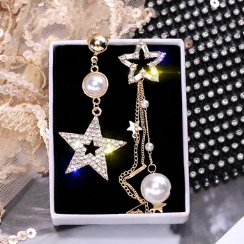 FYUAN Korean Style Pentagram Rhinestone Asymmetry Earrings Gold Color Long Tassel Earring Pearl Drop Earrings for Women Jewelry
FYUAN Korean Style Pentagram Rhinestone Asymmetry Earrings Gold Color Long Tassel Earring Pearl Drop Earrings for Women Jewelry