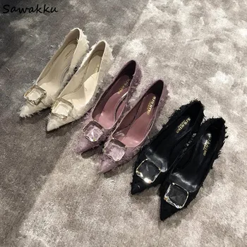 New Style Clear Crystal Buckle High Heels Pumps Pointed Toe Bride Wedding Shoes Tassel Party Dress Buty Damskie Talon Femme
New Style Clear Crystal Buckle High Heels Pumps Pointed Toe Bride Wedding Shoes Tassel Party Dress Buty Damskie Talon Femme