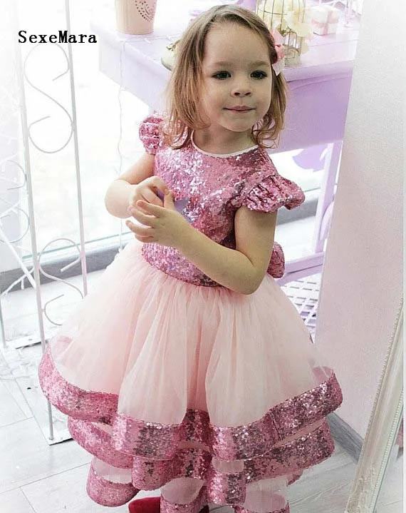 Cute Princess Dress Glitter Sequins Lovely Flower Girl Dress with Bow Cap Sleeves Girls Birthday Party Gowns Celebration Gowns
Cute Princess Dress Glitter Sequins Lovely Flower Girl Dress with Bow Cap Sleeves Girls Birthday Party Gowns Celebration Gowns