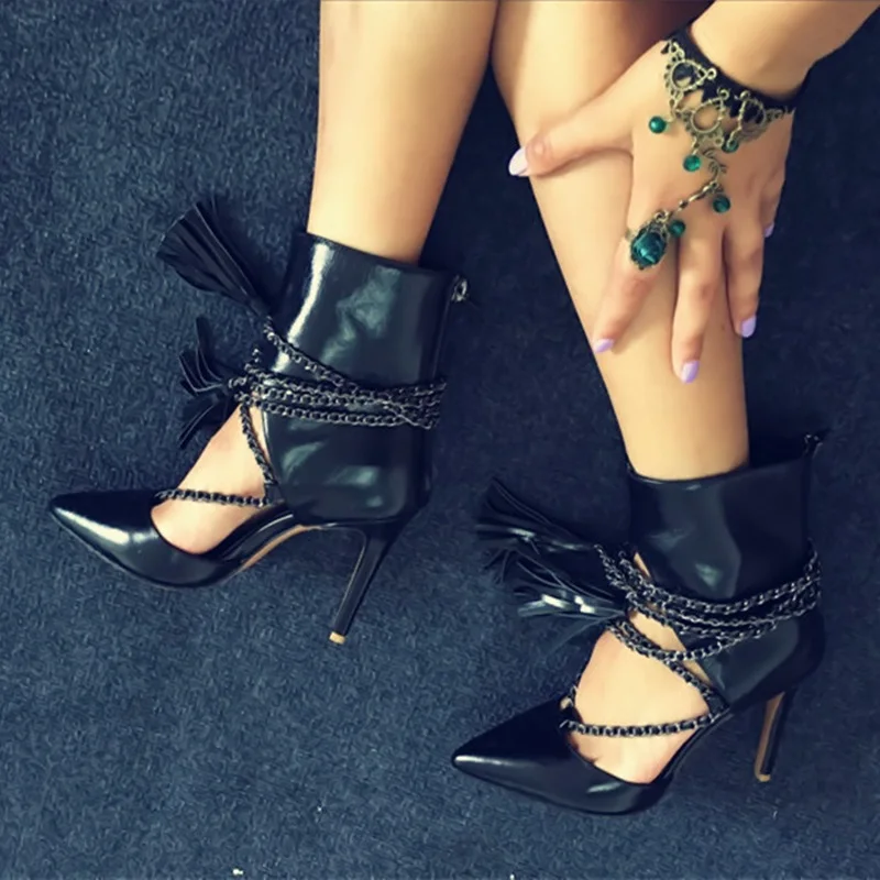 women shoes sandals fashion women super high heels sandals black leather sandals lady T stage shoe chain tassels decoration
women shoes sandals fashion women super high heels sandals black leather sandals lady T stage shoe chain tassels decoration