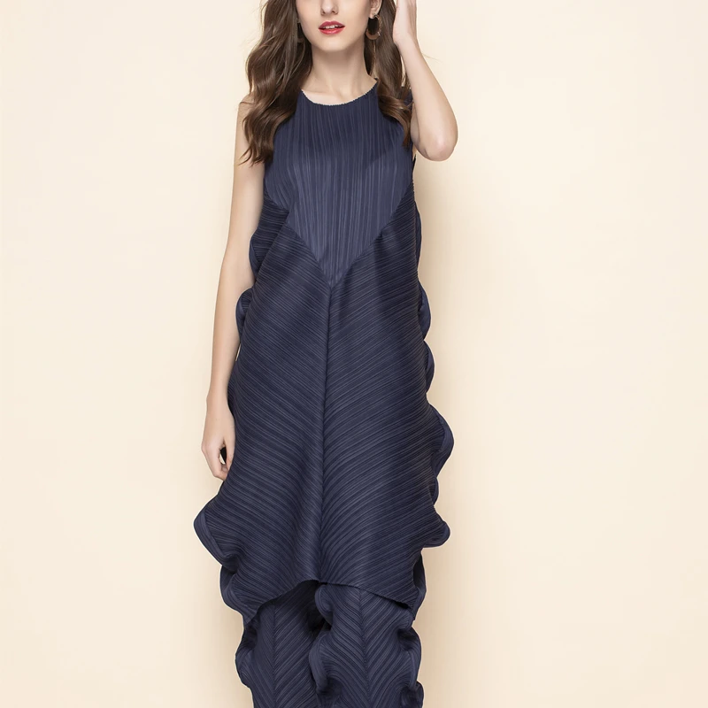 LANMREM Pleated Styles Summer Vintage Women's Dress Round Neck Sleeveless Pleated Loose Wide Pullover Dresses Female WG68905
LANMREM Pleated Styles Summer Vintage Women's Dress Round Neck Sleeveless Pleated Loose Wide Pullover Dresses Female WG68905