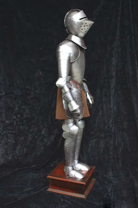 S1009 MEDIUM HANDMADE MEDIEVAL IRON BODY ARMOUR HELMET SET WITH WOODEN BUTT 35.4" 89.6CM
S1009 MEDIUM HANDMADE MEDIEVAL IRON BODY ARMOUR HELMET SET WITH WOODEN BUTT 35.4" 89.6CM