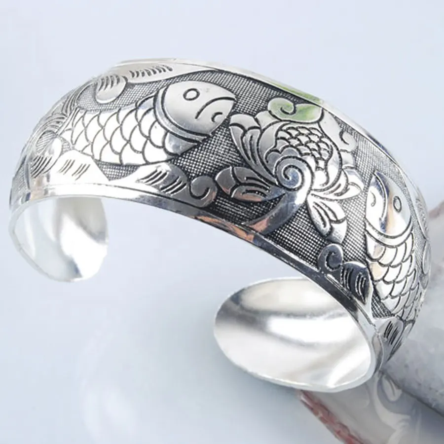 RONGZUAN Antique Silver Tibetan Bracelets Women Cuff Bracelet Bangle Adjustable Charm Jewelry 1Pcs TZ165
RONGZUAN Antique Silver Tibetan Bracelets Women Cuff Bracelet Bangle Adjustable Charm Jewelry 1Pcs TZ165