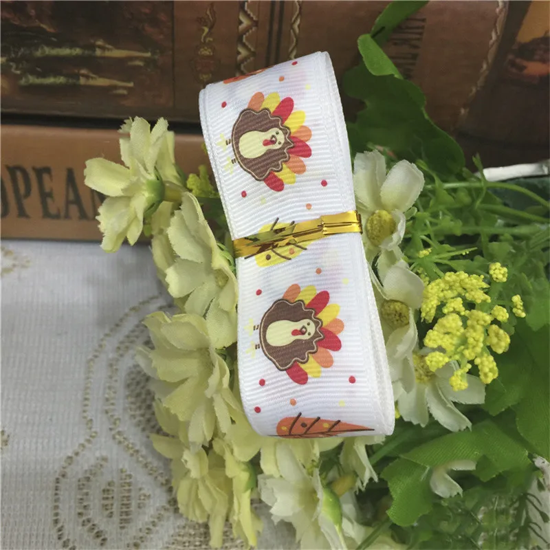 Thread 2 cm ribbon rib printing with Disney Christmas printing ribbon bowknot clothing DIY accessories 5 yards
Thread 2 cm ribbon rib printing with Disney Christmas printing ribbon bowknot clothing DIY accessories 5 yards