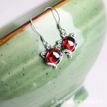 S925 silver earrings with silver female red pomegranate fox Earrings 
S925 silver earrings with silver female red pomegranate fox Earrings