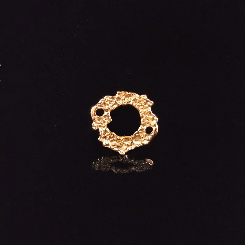 10 PCS 17*19mm Fashion Metal Alloy KC Gold Double Hole Pendant Connectors Charm Earrings Accessories DIY Jewelry Findings
10 PCS 17*19mm Fashion Metal Alloy KC Gold Double Hole Pendant Connectors Charm Earrings Accessories DIY Jewelry Findings