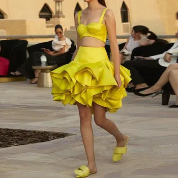 Falda corta Fashion Lemon Yellow Skirts Satin For Prom Party Skirts faldas Girl Short Skirts Ruffles Custom made 2019
Falda corta Fashion Lemon Yellow Skirts Satin For Prom Party Skirts faldas Girl Short Skirts Ruffles Custom made 2019
