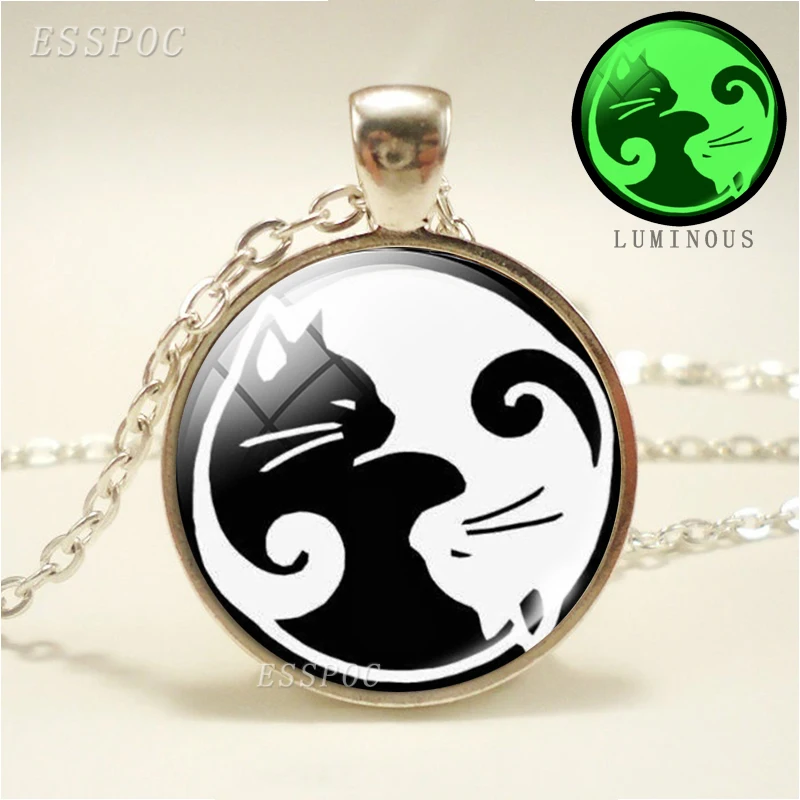 Luminous Yin Yang Cats Glass Cabochon Pendant Necklace 3 Colors Metal Chain Necklaces White & Black Cat Jewelry Glow In The Dark
Luminous Yin Yang Cats Glass Cabochon Pendant Necklace 3 Colors Metal Chain Necklaces White & Black Cat Jewelry Glow In The Dark