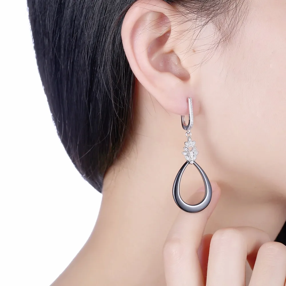Foxfolk 2019 Simple Design Earings For Girls Ceramic Earrings Woman With Silver Metal Oval Loop Wheel Long Dangle Black White
Foxfolk 2019 Simple Design Earings For Girls Ceramic Earrings Woman With Silver Metal Oval Loop Wheel Long Dangle Black White
