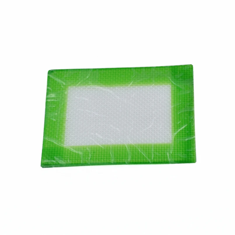 2pc FDA Bho Silicone Rubber Dab wax Mat Pads 11x8.5 with Fiber Glass Can baking the butane Slick oil and hash Concentrate in Jar
2pc FDA Bho Silicone Rubber Dab wax Mat Pads 11x8.5 with Fiber Glass Can baking the butane Slick oil and hash Concentrate in Jar