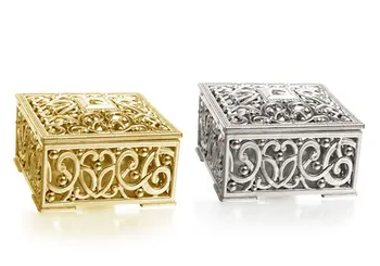 European hollowed golden silvery plastic candy box square treasure chest candy box wedding gift box W9474
European hollowed golden silvery plastic candy box square treasure chest candy box wedding gift box W9474