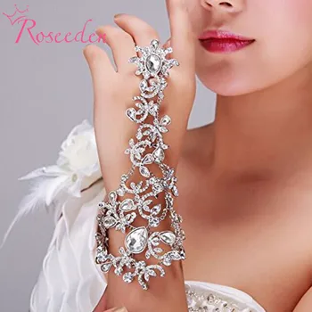 Bohemian wedding Bracelets with finger Luxury rhinestone Slave Bracelet chain Hot Sale shiny Wedding Jewelry RE777
Bohemian wedding Bracelets with finger Luxury rhinestone Slave Bracelet chain Hot Sale shiny Wedding Jewelry RE777