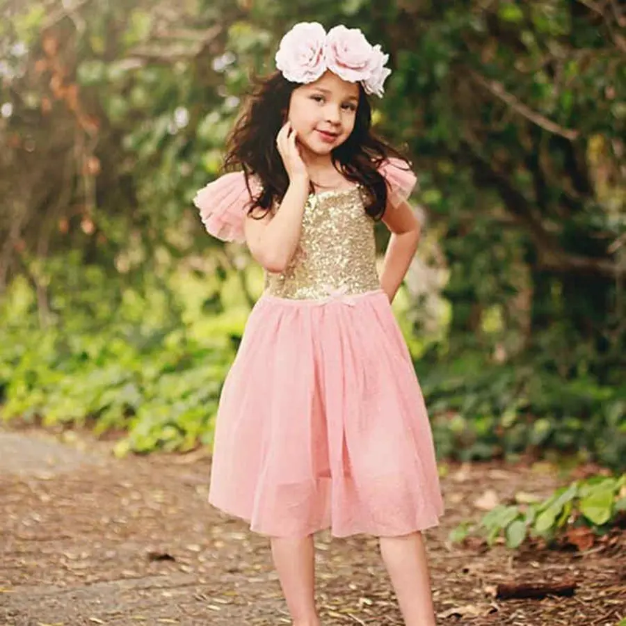 new han edition children tutu girls sequins princess dress children's wear show the dress with short sleeves
new han edition children tutu girls sequins princess dress children's wear show the dress with short sleeves