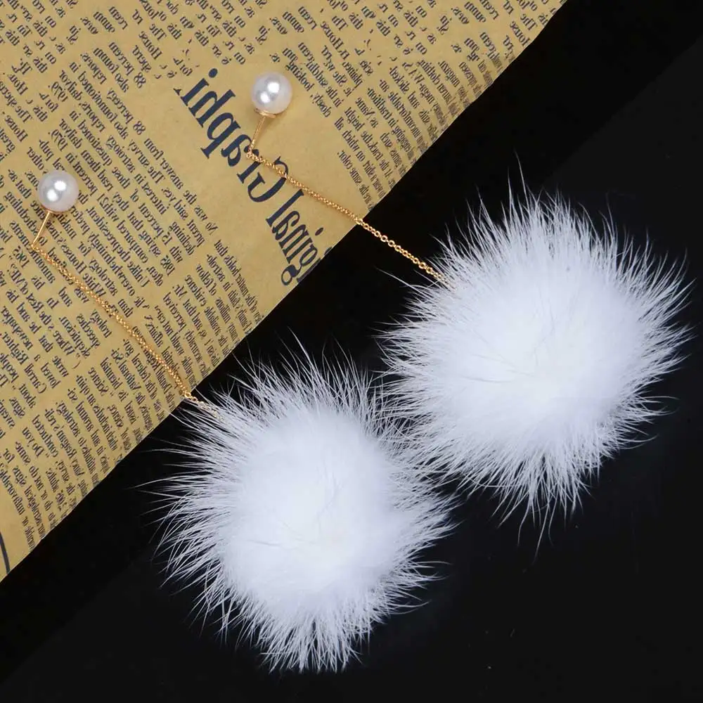 LFPU Fashion Crystal Zinc Alloy Mink Ball Charm Earring Imitation Pearl Stud Real Marten Feather Earrings Women Party Jewelry
LFPU Fashion Crystal Zinc Alloy Mink Ball Charm Earring Imitation Pearl Stud Real Marten Feather Earrings Women Party Jewelry
