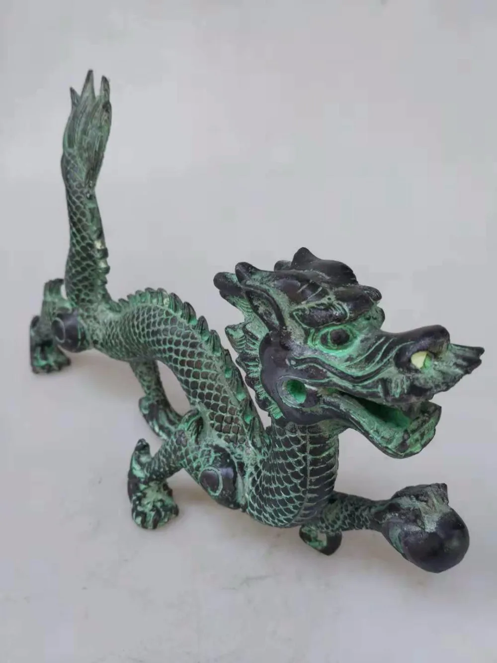 2018 new style Hot sale Asian antiques hand carved bronze dragon catching ball Home Decoration Collection Town house
2018 new style Hot sale Asian antiques hand carved bronze dragon catching ball Home Decoration Collection Town house