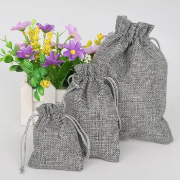 New Coming Different Size 5pcs/lot Grey Color Wedding Party Favor Holder Neckalce Bracelets Jewelry Muslin Christmas Pouch
New Coming Different Size 5pcs/lot Grey Color Wedding Party Favor Holder Neckalce Bracelets Jewelry Muslin Christmas Pouch