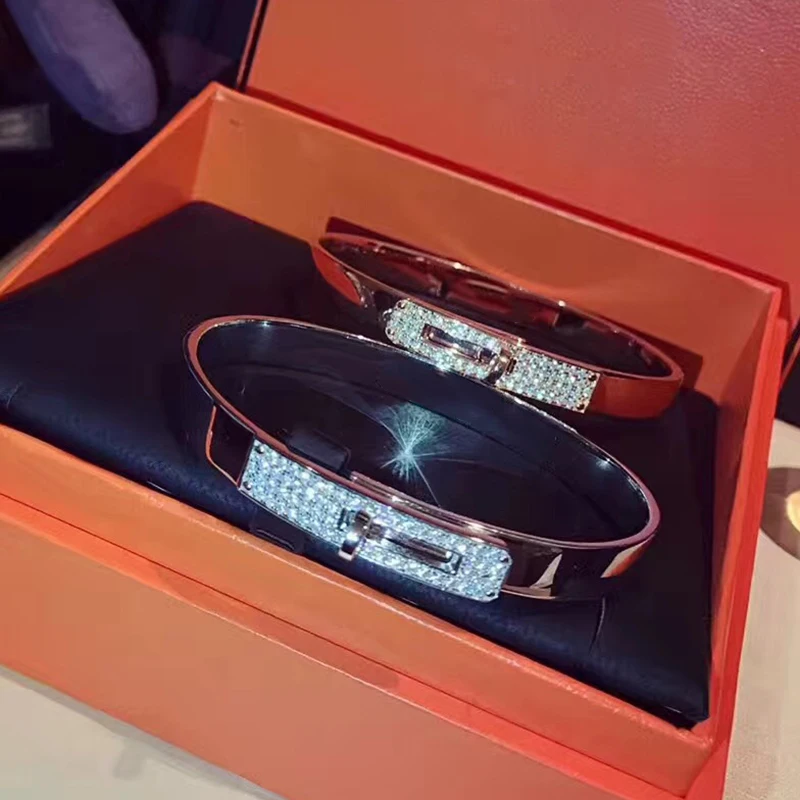 Brand real 925 Sterling Silver Jewelry For Women Rose Gold Half Stone Bangle Twist Buckle Bangle Wedding Party Silver Jewelry
Brand real 925 Sterling Silver Jewelry For Women Rose Gold Half Stone Bangle Twist Buckle Bangle Wedding Party Silver Jewelry