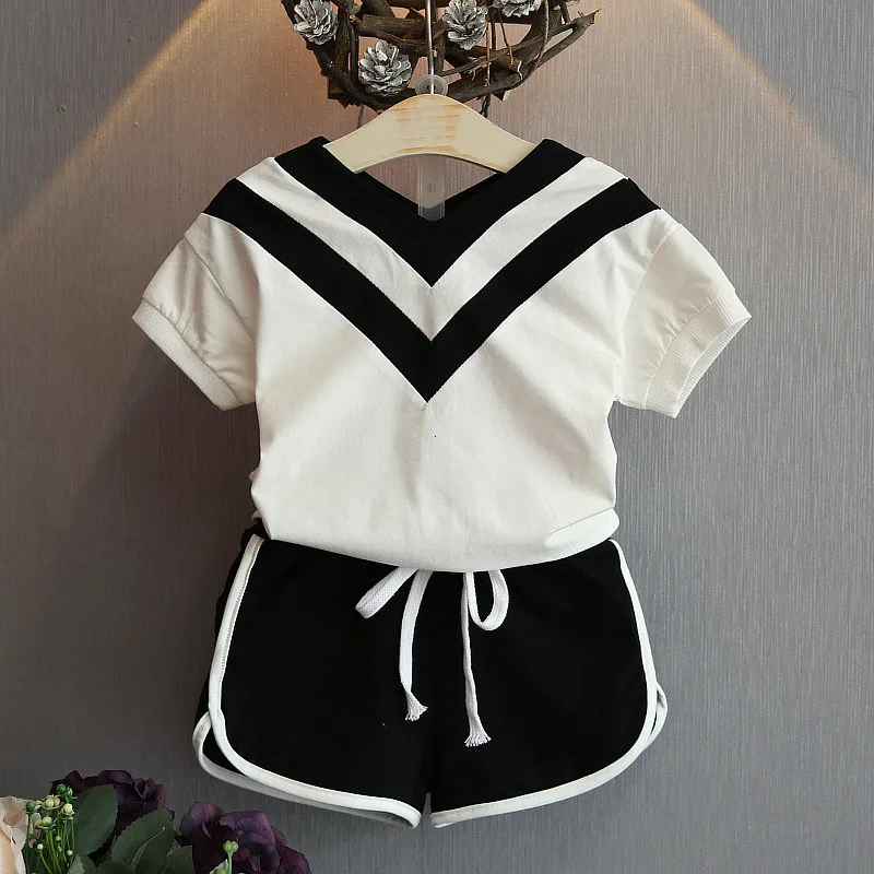 summer kids girls clothes loose t shirt+shorts 2pcs baby boys clothing set girls sports clothes tracksuits boys vetement fille
summer kids girls clothes loose t shirt+shorts 2pcs baby boys clothing set girls sports clothes tracksuits boys vetement fille