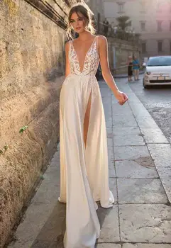 New Wedding Dress High Split Aline Appliqued lace Bride Dress Elegant New Arrival Boho Wedding Gown Turkey Style
New Wedding Dress High Split Aline Appliqued lace Bride Dress Elegant New Arrival Boho Wedding Gown Turkey Style