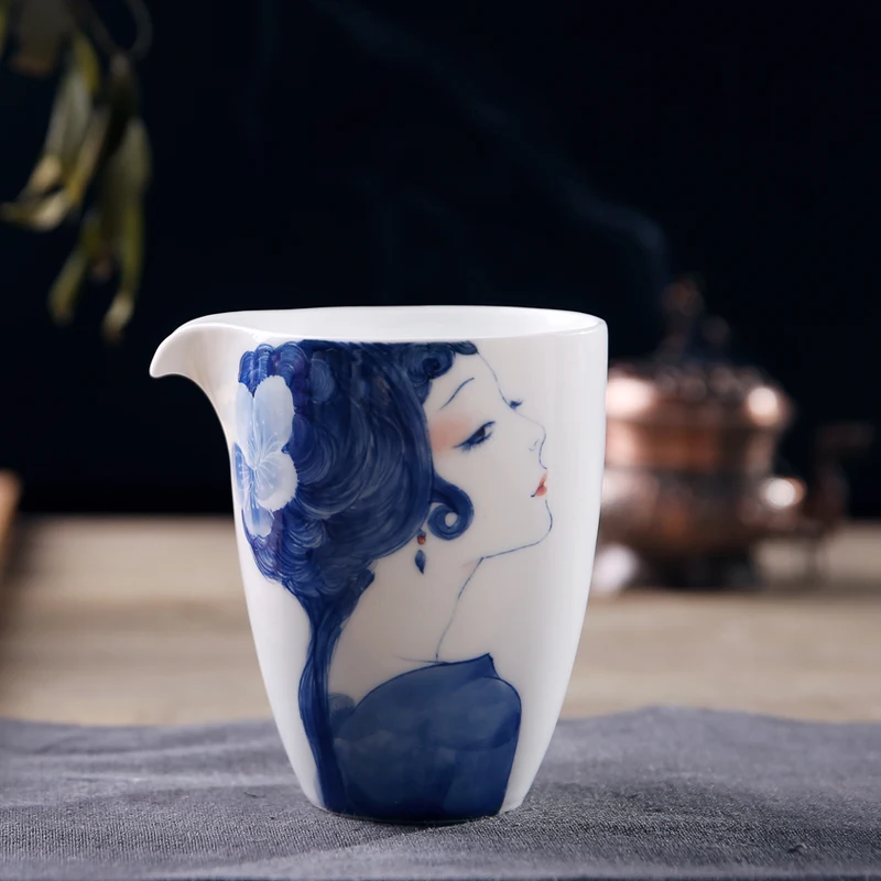 

Jingdezhen Hand Painted Beauty Fair Cup Blue and White Porcelai Underglaze Teaware Home Vintage Drinkware Chahai Coffee Milk Mug