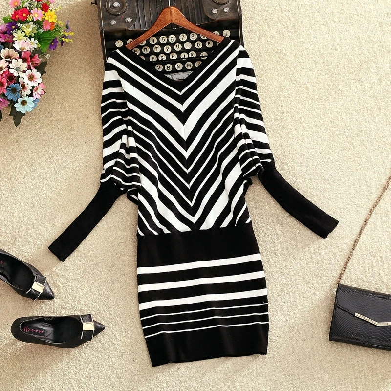 2017 Winter Fashion Women Christmas Sweater Female Long Batwing Sleeve stripe Patchwork Pullover Loose Sweaters Pull Femme
2017 Winter Fashion Women Christmas Sweater Female Long Batwing Sleeve stripe Patchwork Pullover Loose Sweaters Pull Femme