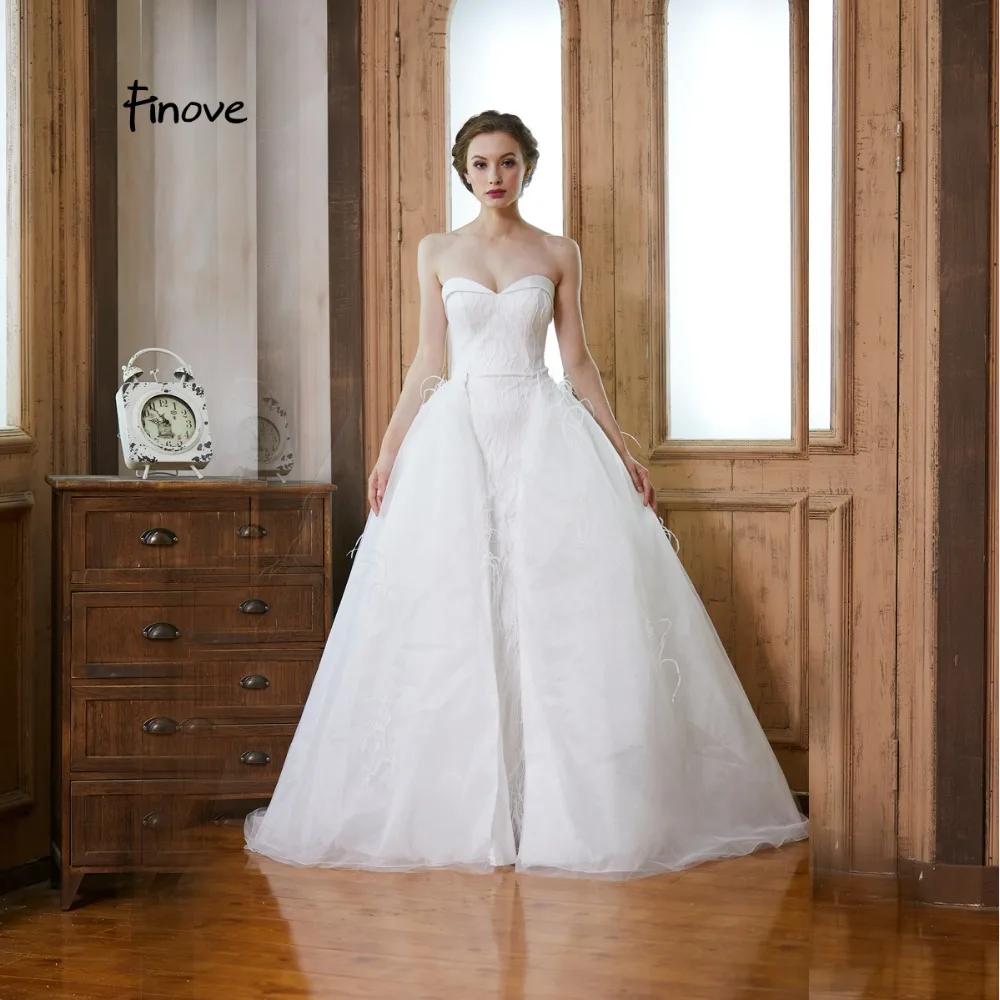 Finove Wedding Dress Long 2019 Vestido de novia Sweetheart Neckline Elegant Pure White Floor Length Court Train Christma Dress
Finove Wedding Dress Long 2019 Vestido de novia Sweetheart Neckline Elegant Pure White Floor Length Court Train Christma Dress