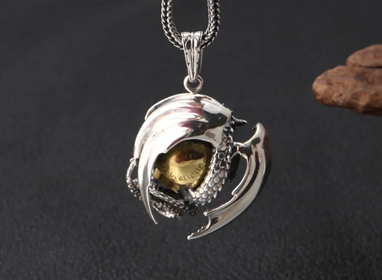 silver-skull-pendant004b