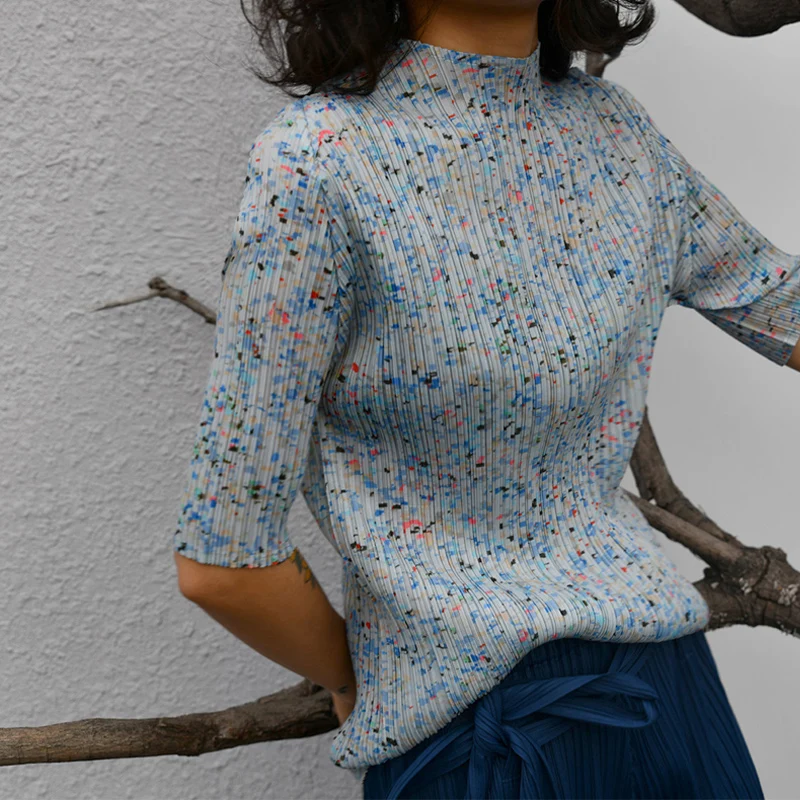 Changpleat 20419 Spring Summer New printed Women T-shirts Miyak pleated Fashion Stand Collar Big elastic Female T-shirt Tide T90
Changpleat 20419 Spring Summer New printed Women T-shirts Miyak pleated Fashion Stand Collar Big elastic Female T-shirt Tide T90