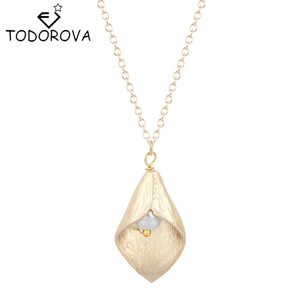 Todorova Calla Lily with Simulated Pearl Necklaces & Pendants for Women Charm Flower Necklace Elegent Chic Accessories
Todorova Calla Lily with Simulated Pearl Necklaces & Pendants for Women Charm Flower Necklace Elegent Chic Accessories