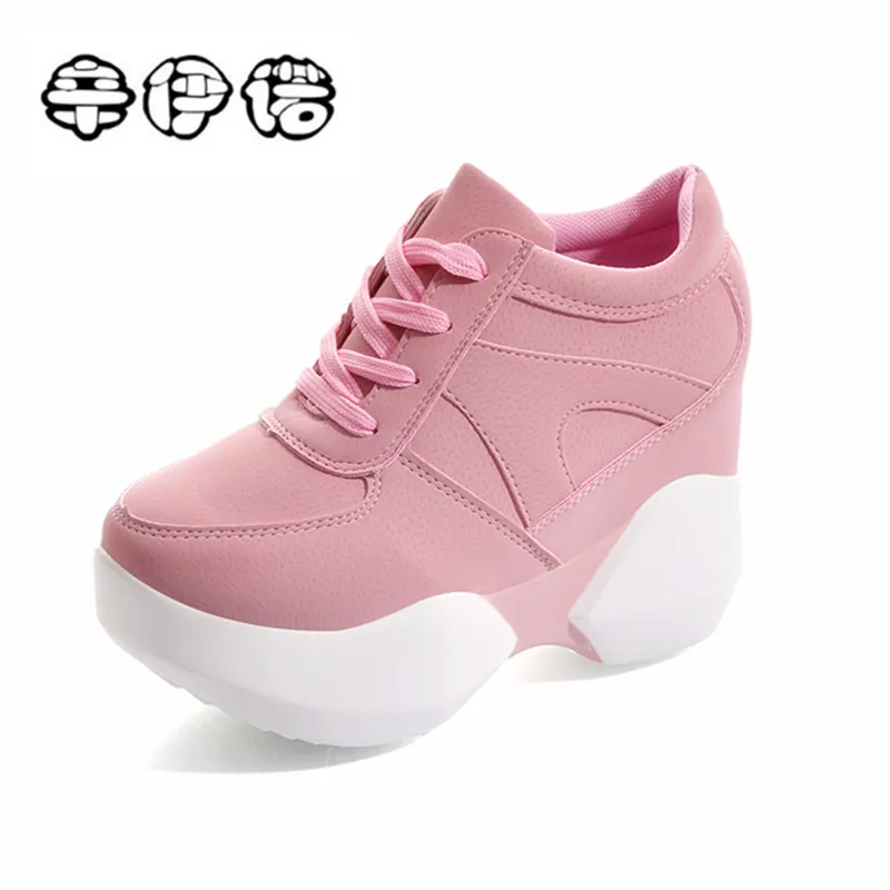 New Platform Shoes Woman Ankle Boots Height Increasing Platform Boots Thick Sole Hook & Loop Women Velveted high-help boots
New Platform Shoes Woman Ankle Boots Height Increasing Platform Boots Thick Sole Hook & Loop Women Velveted high-help boots