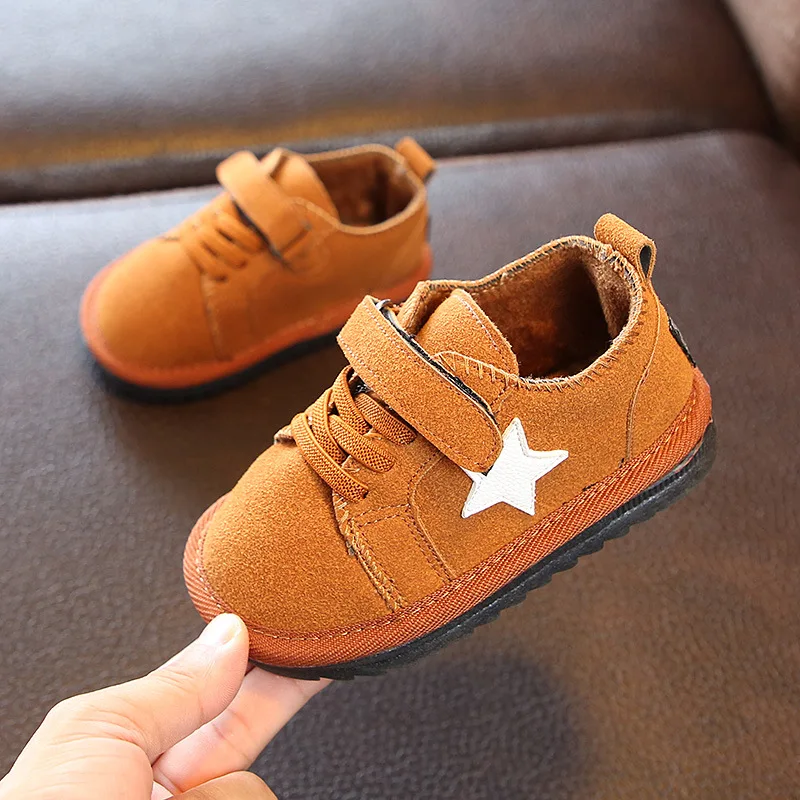 Boys and girls warm cotton shoes soft bottom baby toddler shoes children plus velvet thick snow boots 2018 winter new
Boys and girls warm cotton shoes soft bottom baby toddler shoes children plus velvet thick snow boots 2018 winter new